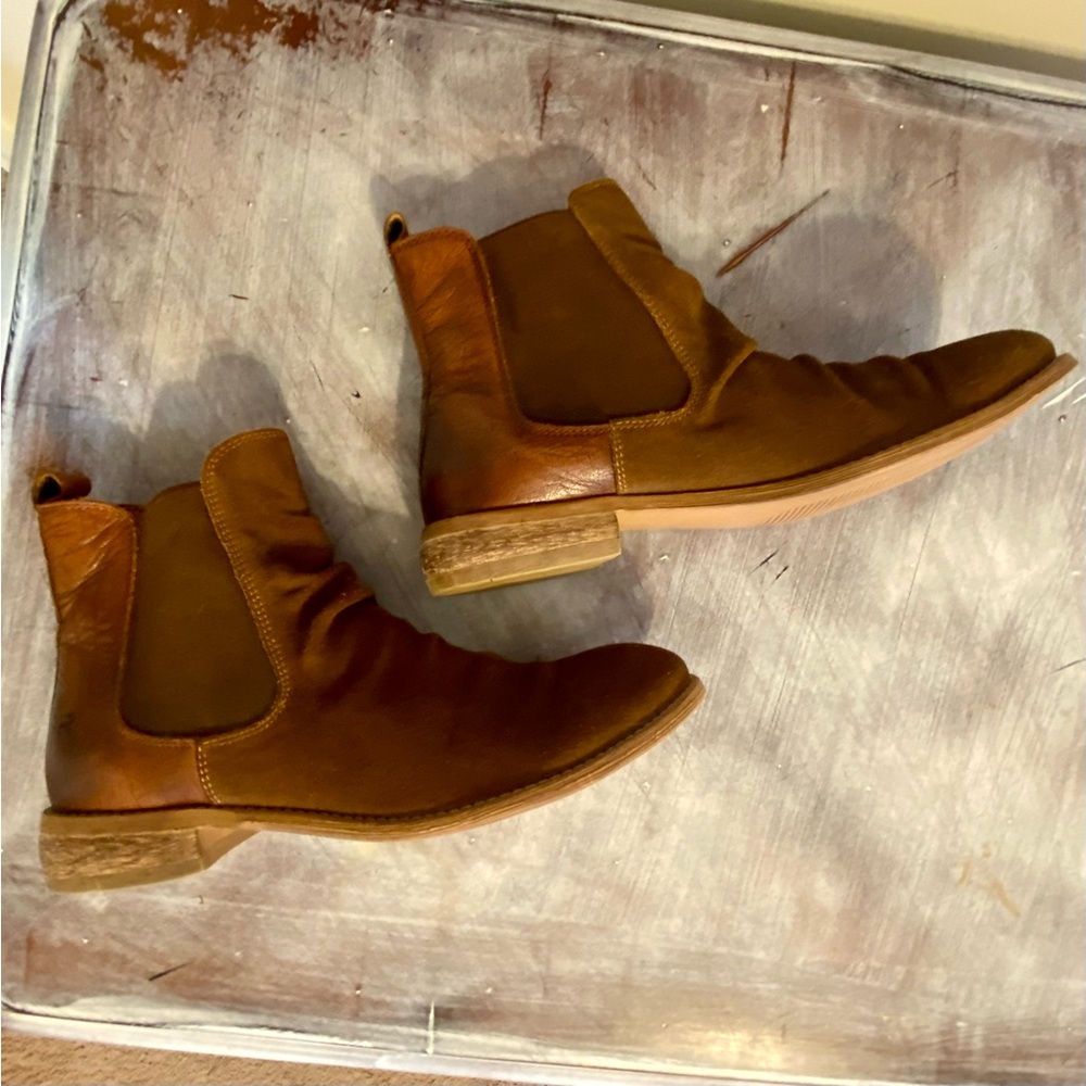 ROAN by Bed Stu MADDIE Brown Suede Leather Chelsea Boots! Hand Finished Sz 9 - Picture 3 of 9